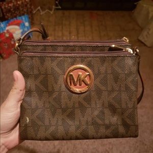 Mk cross body